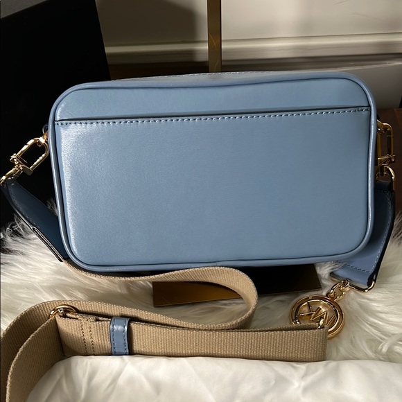 Michael Kors Bradshaw Medium Leather Pocket Camera Crossbody NWOT Dust Bag - Picture 7 of 17